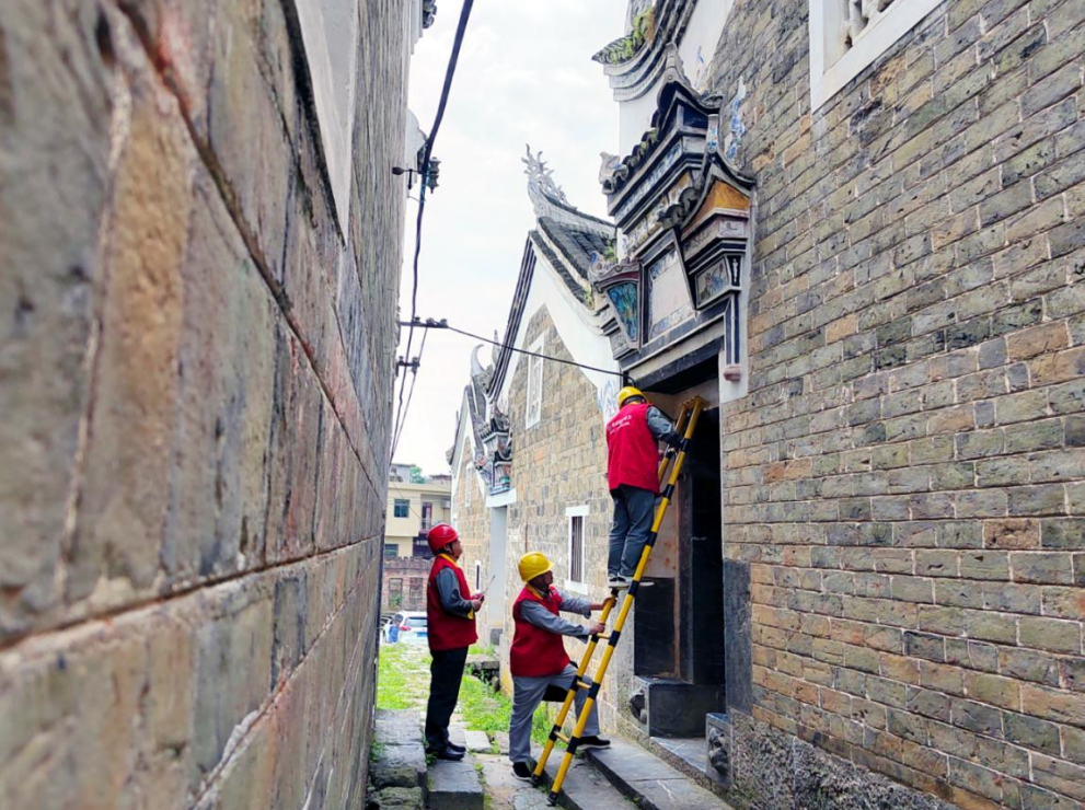 湖南武冈：电力护航焕新颜 古村奔赴致富路(图1)